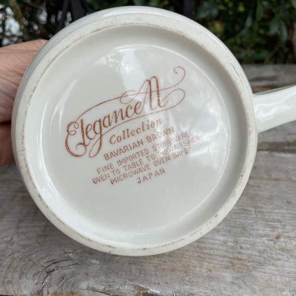 Elegance Bavarian Brown & Cream stoneware gravy boat dinner table - Picture 6 of 6